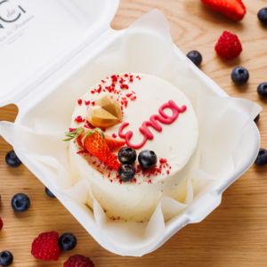 Kohupiima ja marjadega bento tort 600g (Tartu)