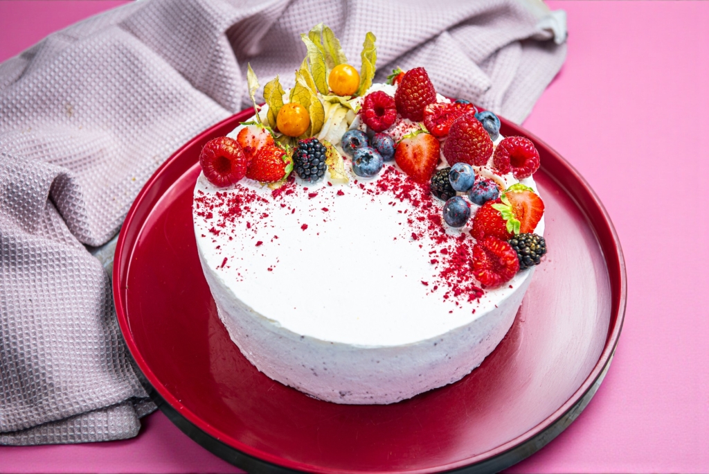 Kohupiimatort marjadega 1kg (Tartu)